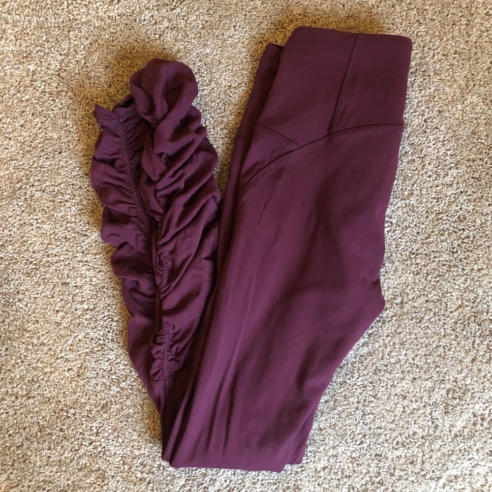 Lululemon Rouched Legging - Picture 2 of 2
